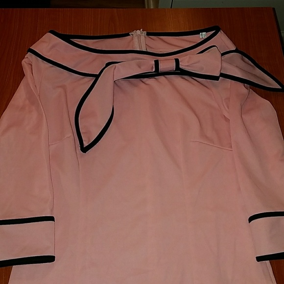 Used pink dress - Picture 2 of 7